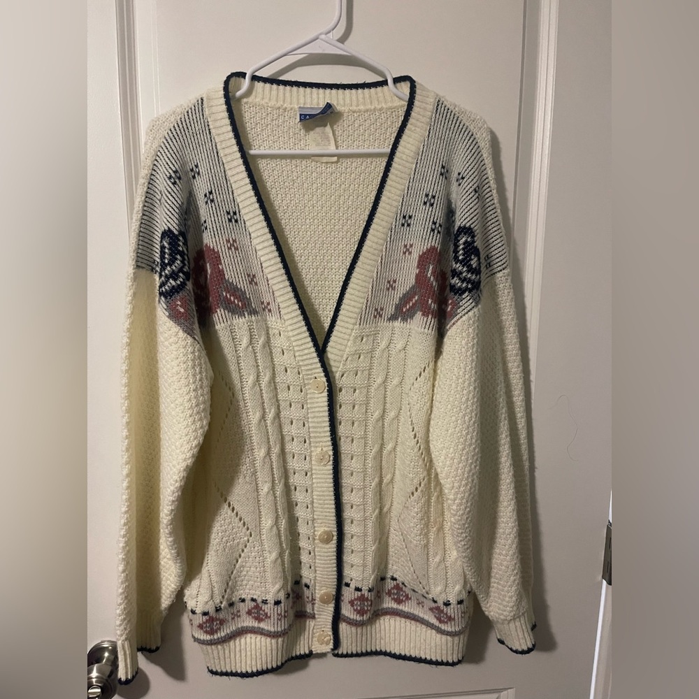 Vintage Women's Cream Cardigan Sweater
